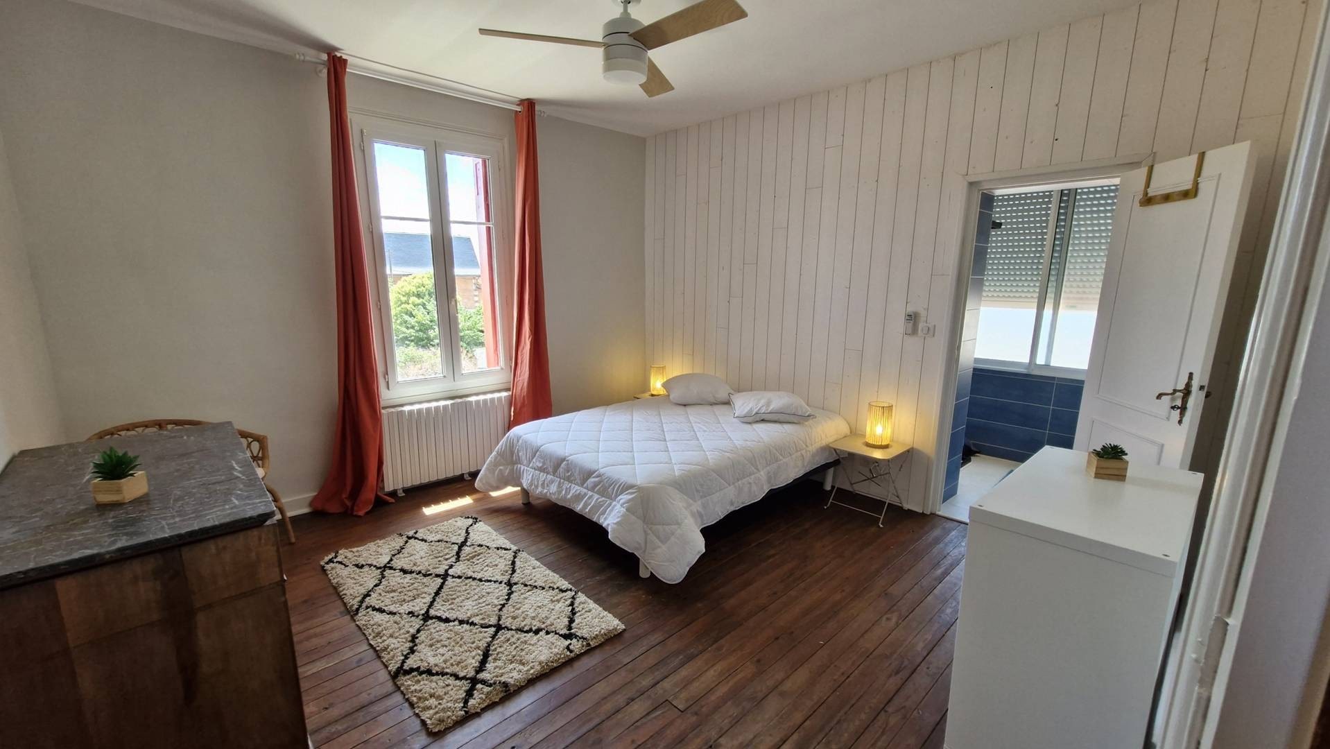 Photo ch lit 140-min